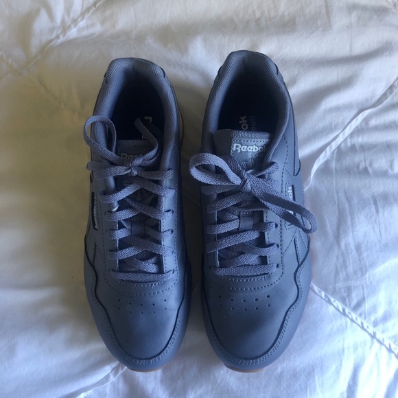 BRAND NEW Reebok’s - Picture 3 of 4